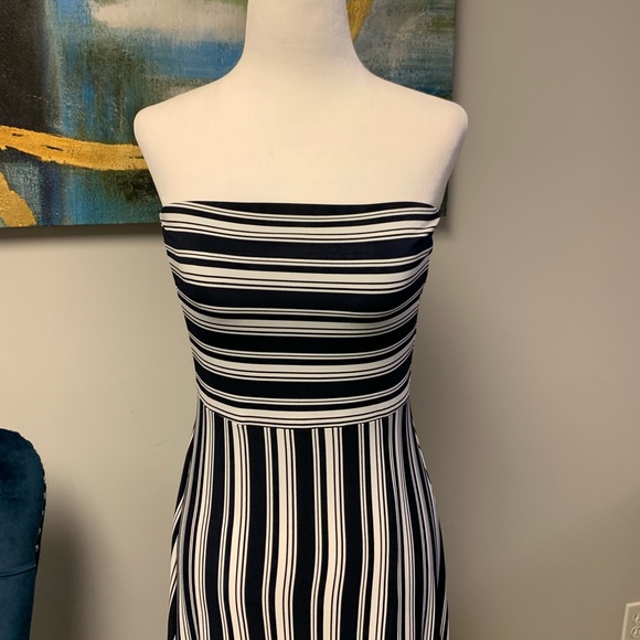 Banana Republic maxi size small and 1 size medium - Picture 3 of 9